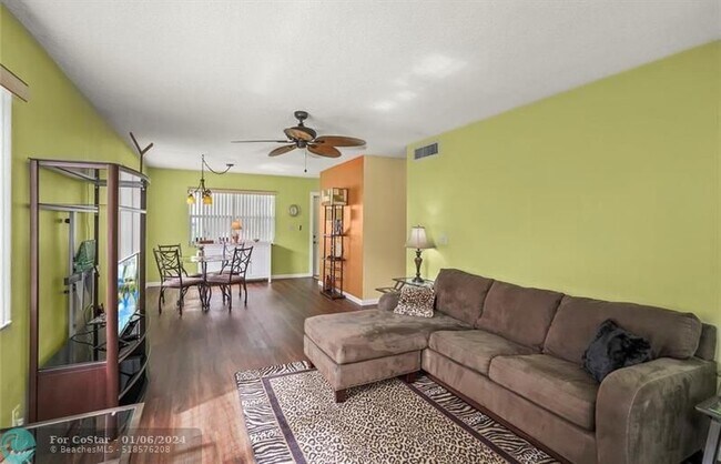 Foto del edificio - 1500 NW 43 Terrace