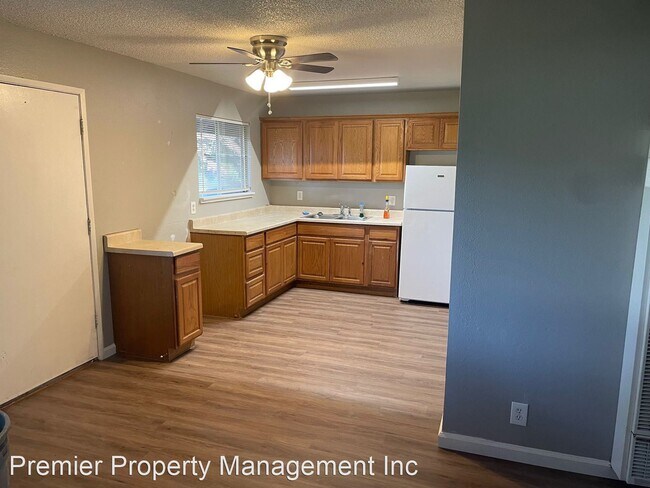 Building Photo - 2 br, 1 bath House - 55 Mono Ave #5