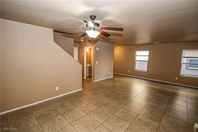 Building Photo - 848 Purdy Lodge St