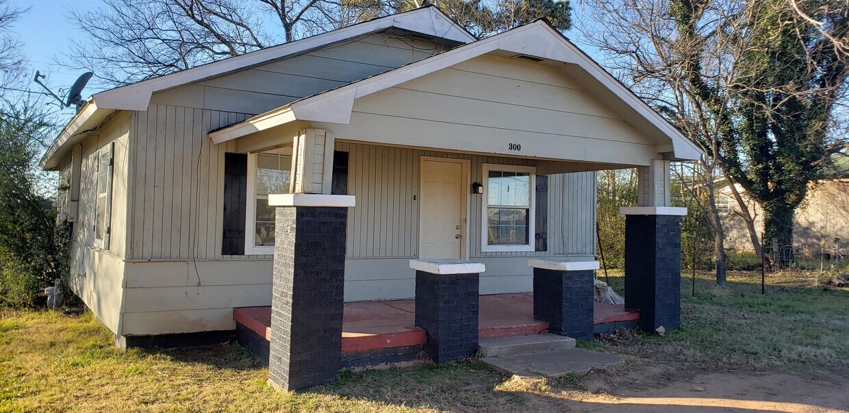 300 N Division St, Asher, OK 74826 House Rental in Asher, OK