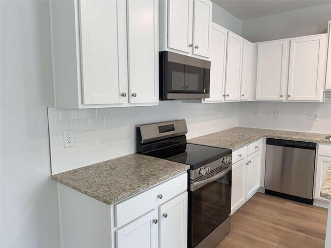Foto del edificio - 111 Woodside Ct