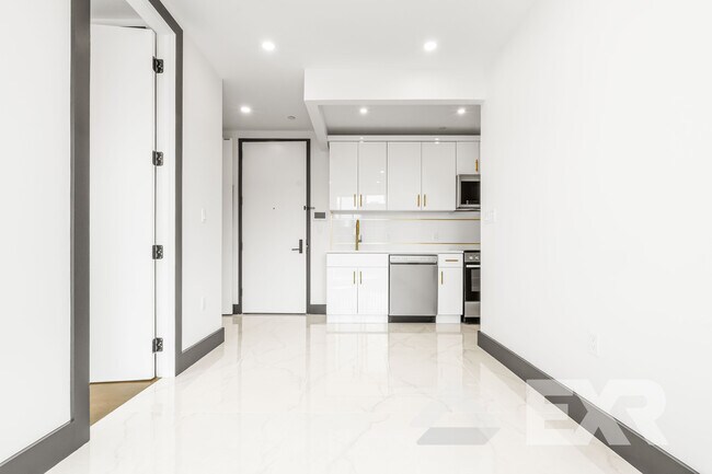 Building Photo - 1336 Dekalb Ave