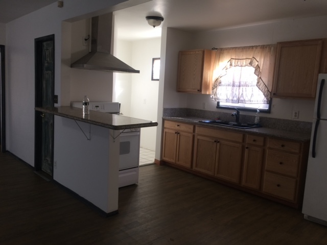 Laundry space - 15216 Nurmi St