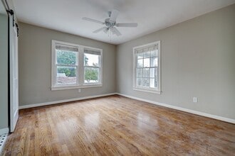 Building Photo - 827 Le Green St