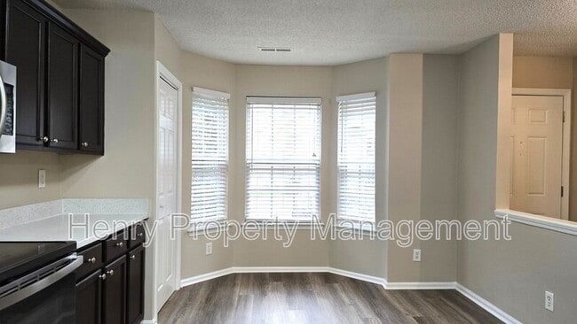 Building Photo - 310 Virens Dr