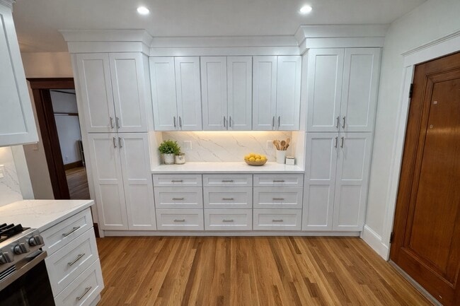 Building Photo - 88 Greaton Rd