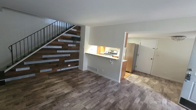 Building Photo - 1426 Bear Flag Dr