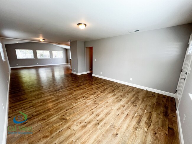 Building Photo - $4,895 - Beautiful and Spacious 3 beds/2 b...