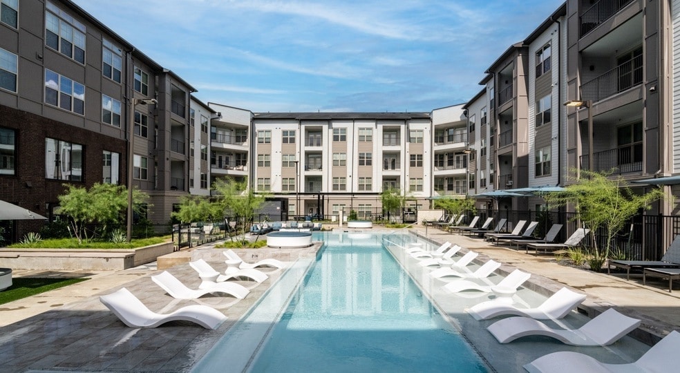 Photo - 16717 Westpark Drive Unit B5D