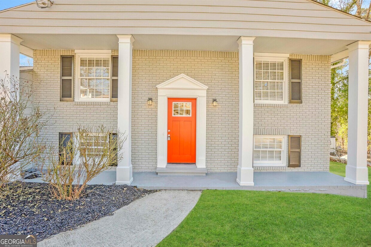 Foto principal - 1795 Fayetteville Ct SE
