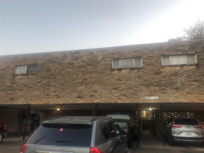 Foto del edificio - 4624 Bell St