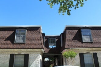 Building Photo - 1045 Shook Ave