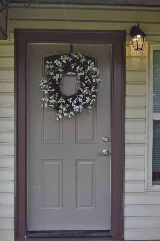 Foto del edificio - 817 Mulkey Ln