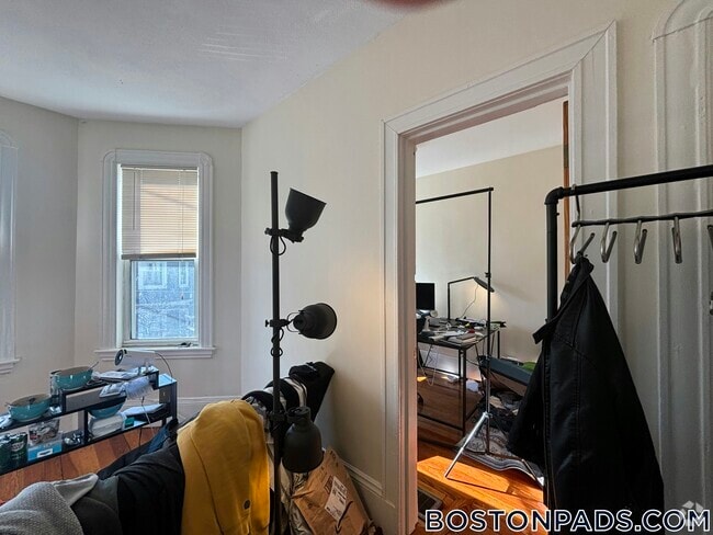 Building Photo - 22 Boynton St