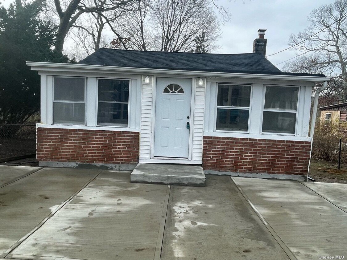 Primary Photo - 504 Browns Rd