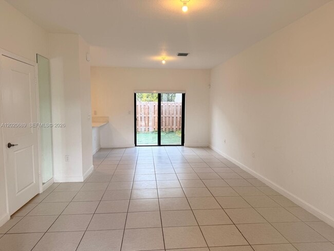 Building Photo - 12875 SW 231st Ter