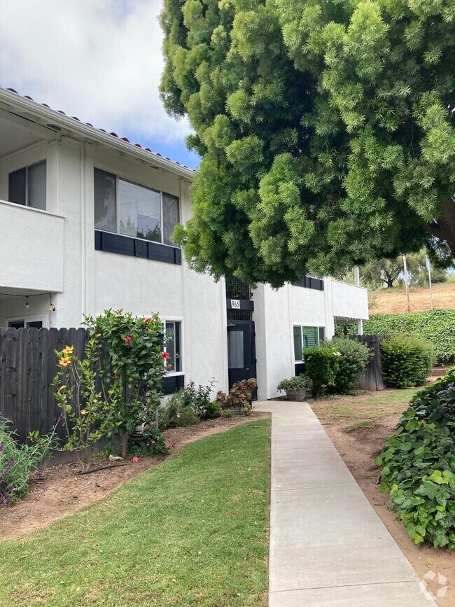 West Santa Barbara Apartments for Rent with Extra Storage Goleta, CA