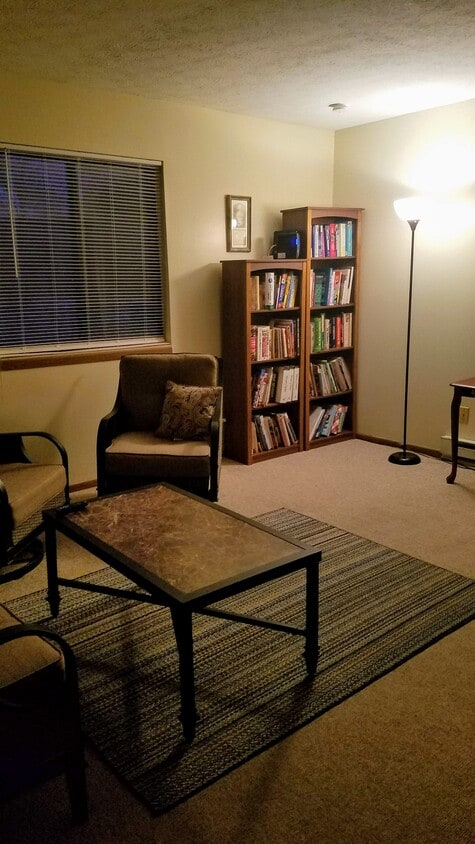 Foto del edificio - 6322 Ohio St