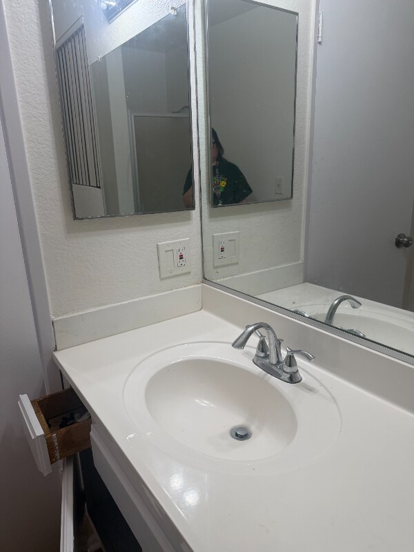 Foto del edificio - 13606 Cerise Ave