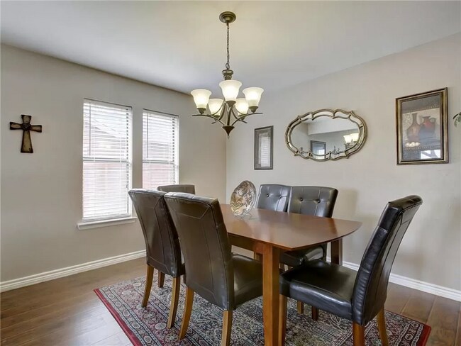 Dining3 - 6013 Frontier Ln