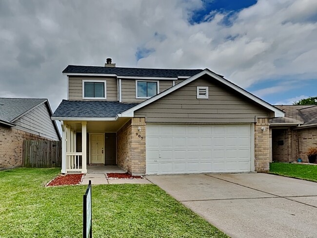 Building Photo - 907 Briarcreek Dr