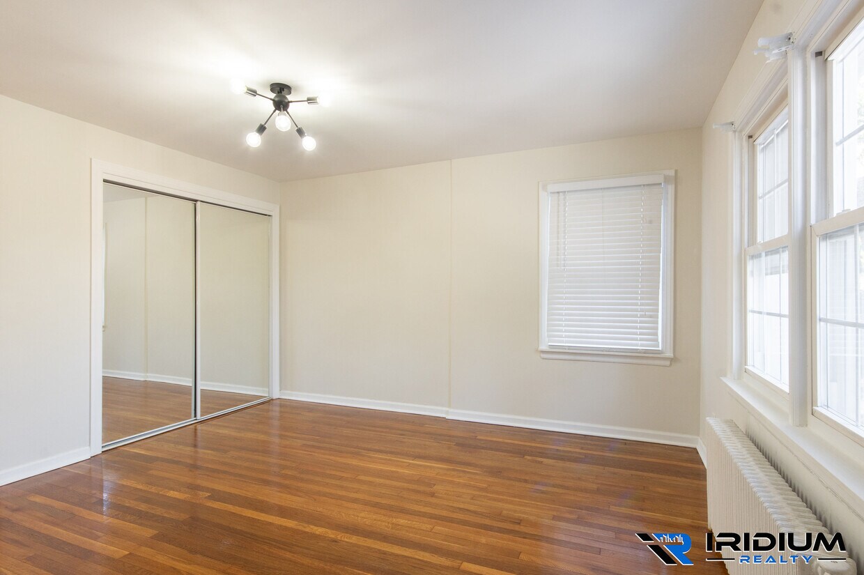Foto principal - 6 Beech Spring Dr