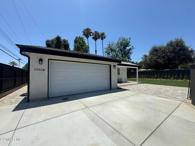 Building Photo - 17018 Midwood Dr