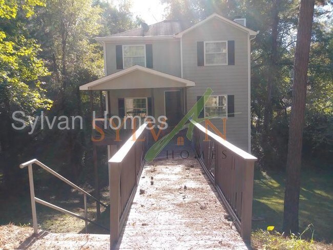 Building Photo - Adorable 4/2.5 Home In  Norris Lake S/D