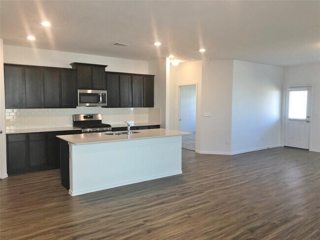 Foto del edificio - 210 Crystal River Rd