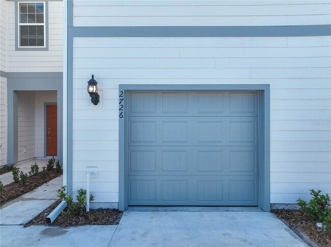 Building Photo - 2726 Bright Bird Ln