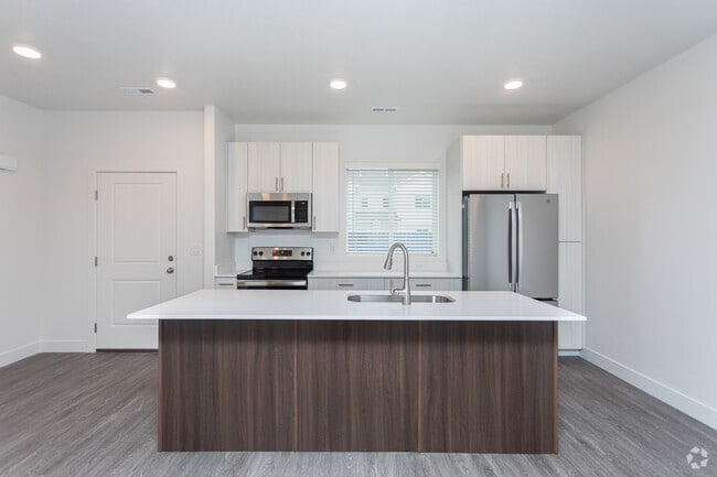 Interior Photo - North Pointe Townhomes