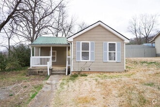 Building Photo - 8432 Lawley Ave