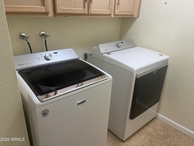 Foto del edificio - 6502 W Mercer Ln