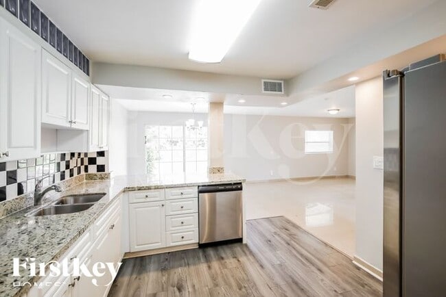 Foto del edificio - 6723 SW 140th Ave