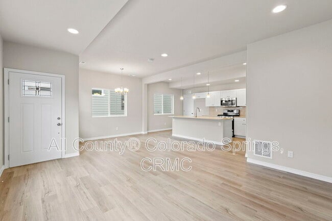 Building Photo - 6106 Venado Grv