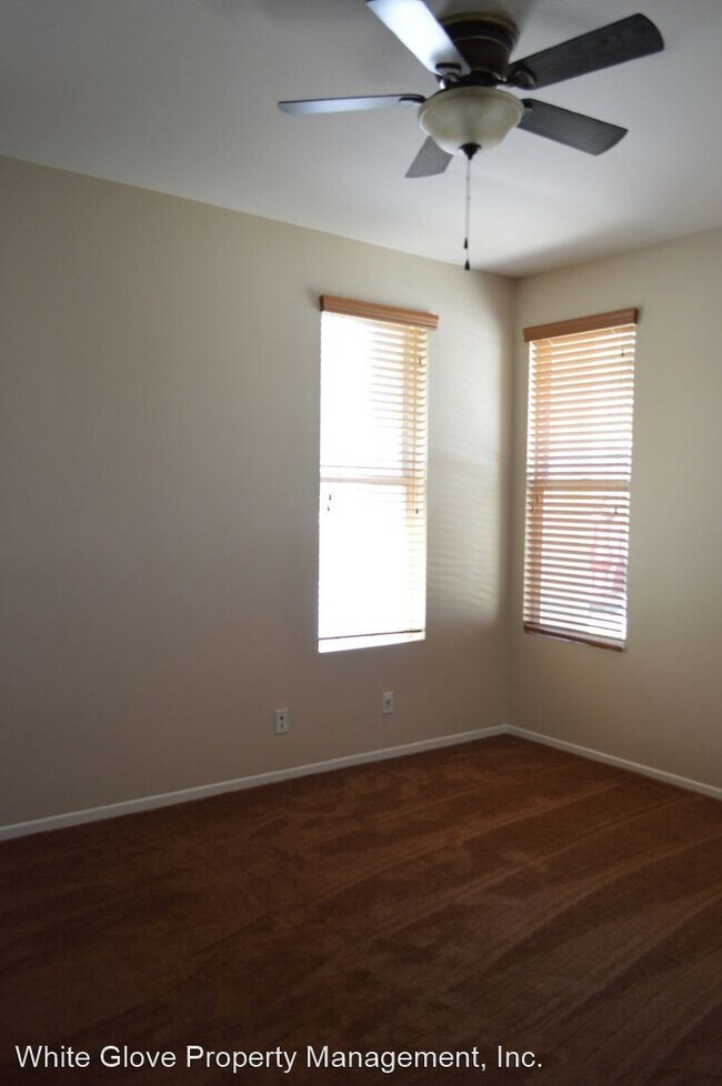 Building Photo - 3 br, 3 bath House - 186 Village Court