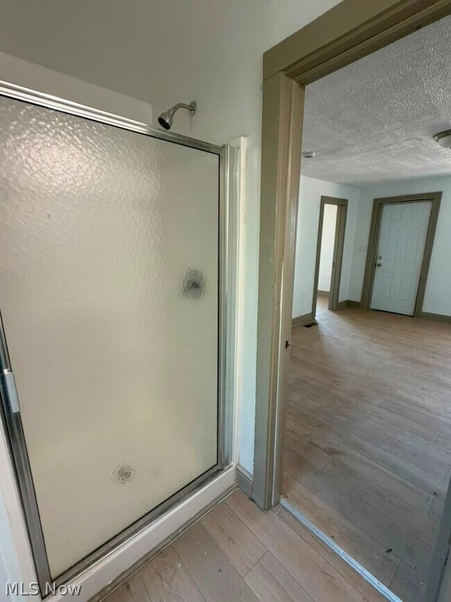 Foto del edificio - 6010 Bower Ave