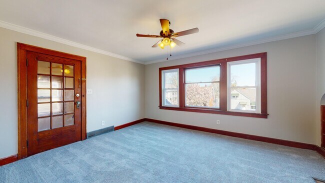 Foto del edificio - 6711 Dartworth Dr