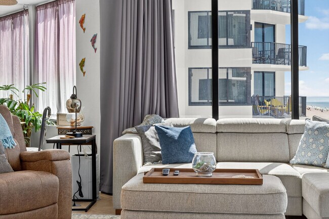 Foto del edificio - 9850 S Thomas Dr