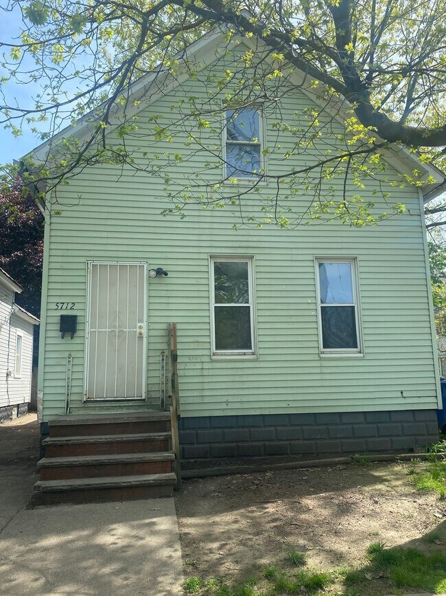 Building Photo - Cleveland East Side Single - Harvard/E 55