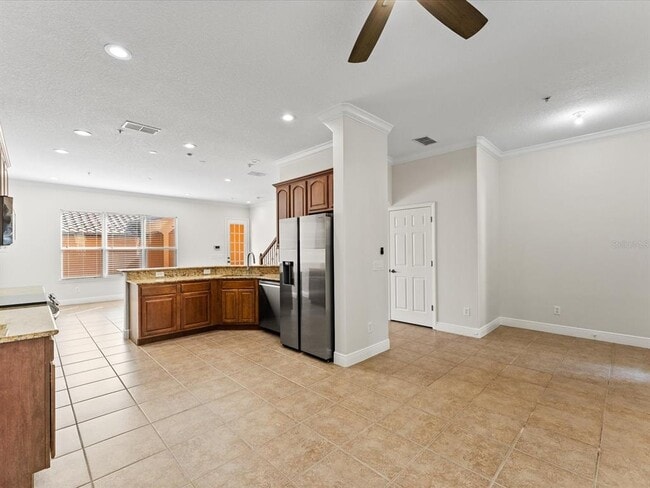 Building Photo - 1197 Charming St