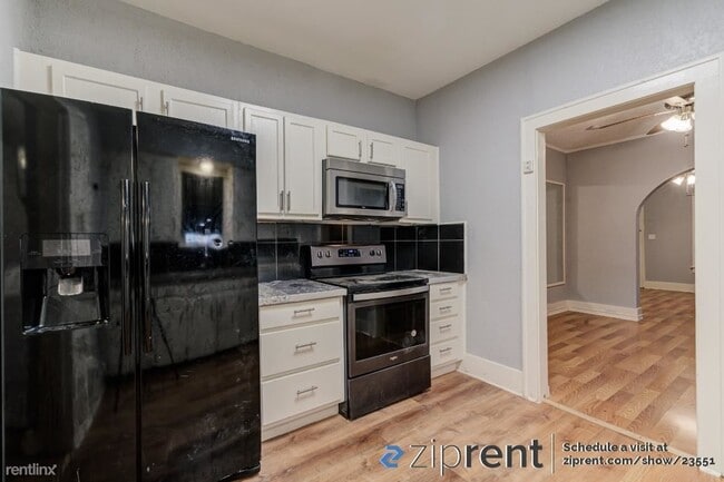 Foto del edificio - 3 br, 2 bath House - 4090 Woodlawn Street,...