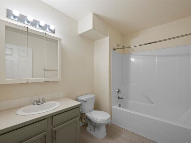 Building Photo - 6405 Chapel Hill Blvd