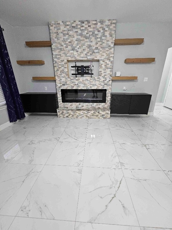 Building Photo - 204 Frontier Cove