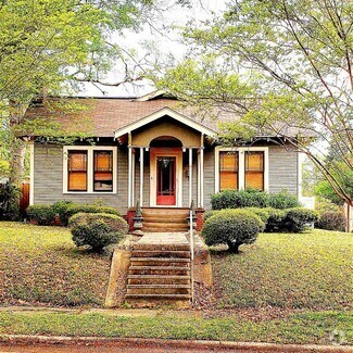 Building Photo - 630 E 6th St