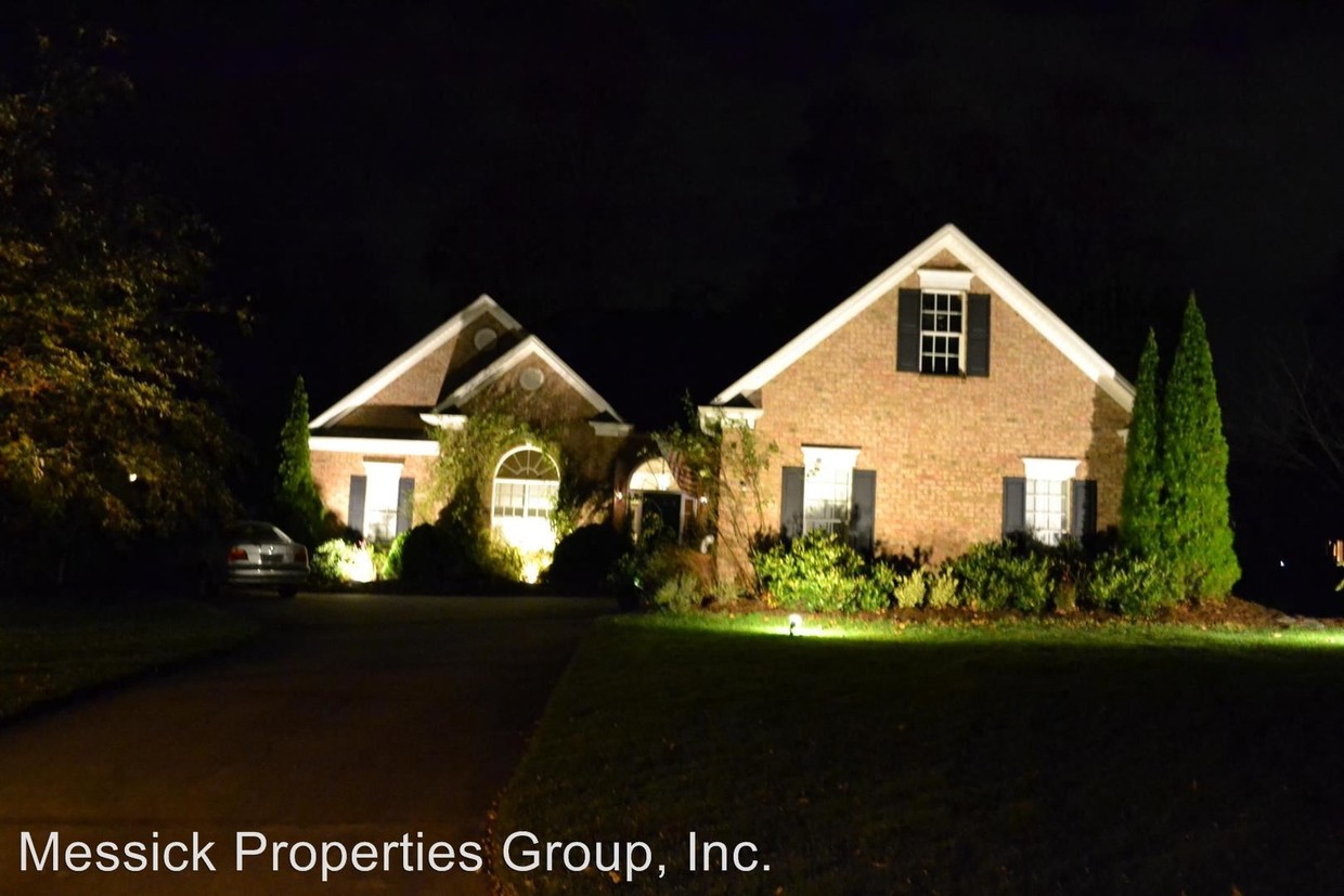 Primary Photo - 105 Bridal Crossing Dr