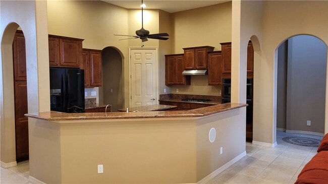 Building Photo - 6301 Vista Laguna Dr