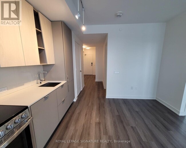 Building Photo - 3883 Quartz Rd