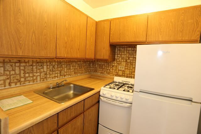 Foto del edificio - 744 W Belmont Ave