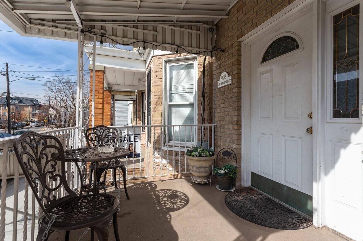 Foto principal - 908 16th St